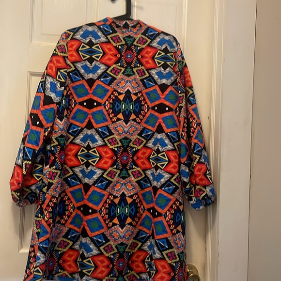 Colorful Geometric Patterned Jacket - Picture 4 of 5